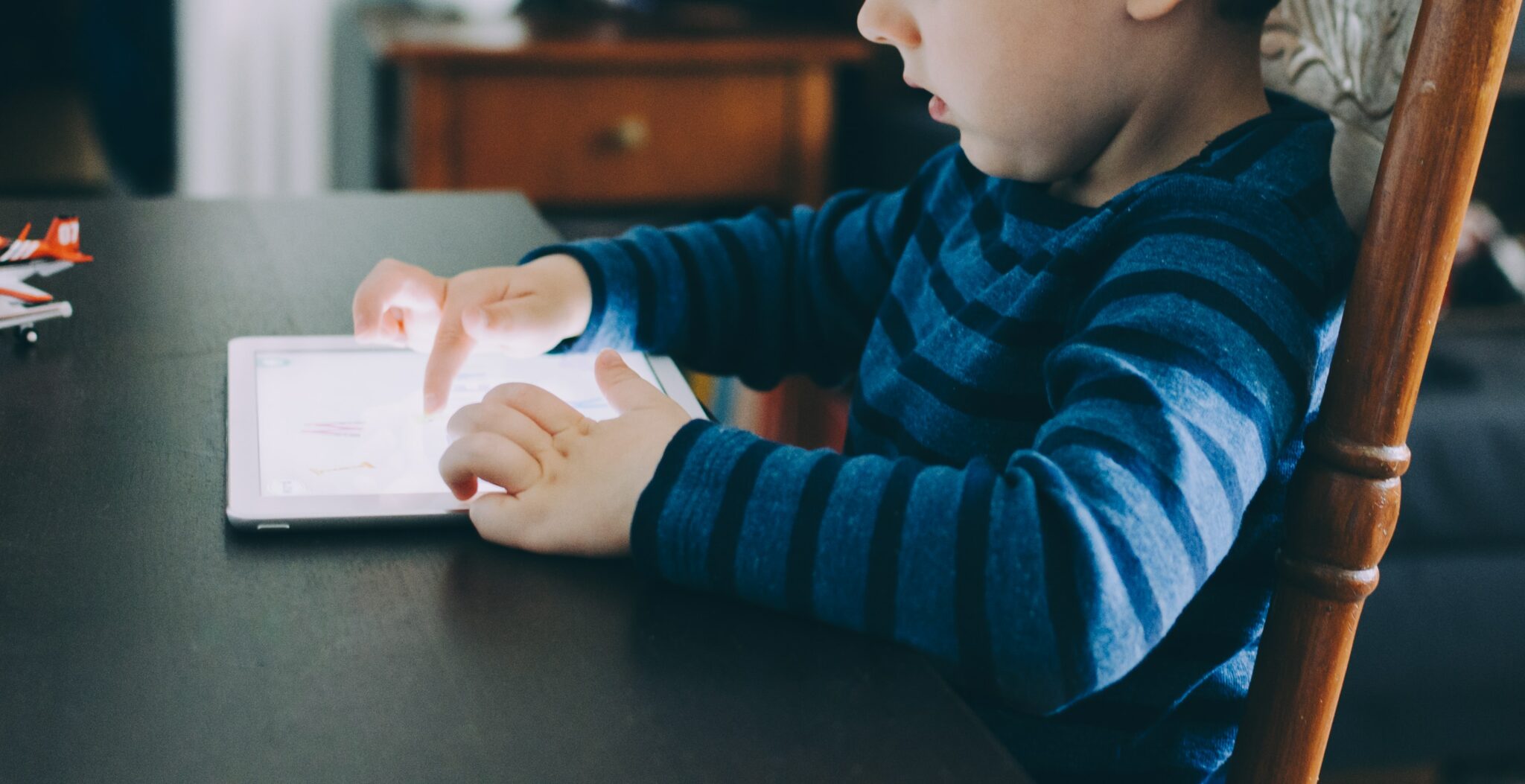 Le meilleur âge pour donner un smartphone à un enfant — L'Observateur  Chrétien
